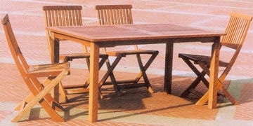TABLE EN BOIS EXOTIQUE RECTANGULAIRE + 4 CHAISES PLIABLES