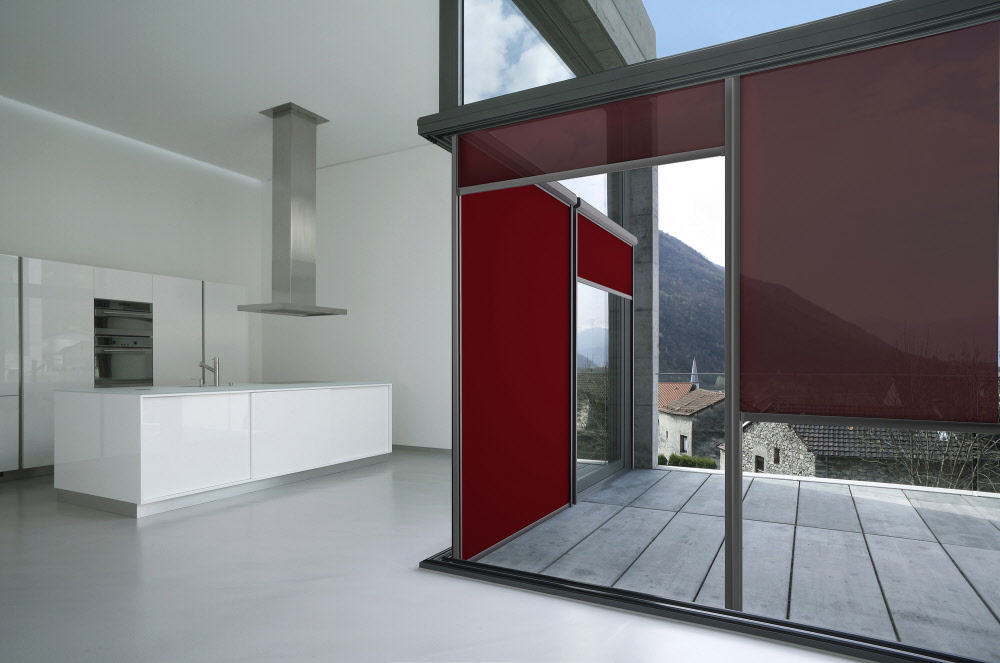 Store vertical coffre guidé zip coupe vent, PVC opaque, motorisé radio ...